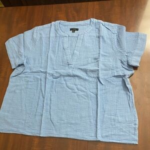 Brand new J Crew women’s short sleeve blouse